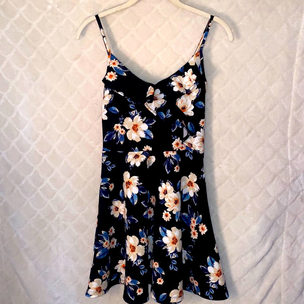 Ruffled floral print mini dress